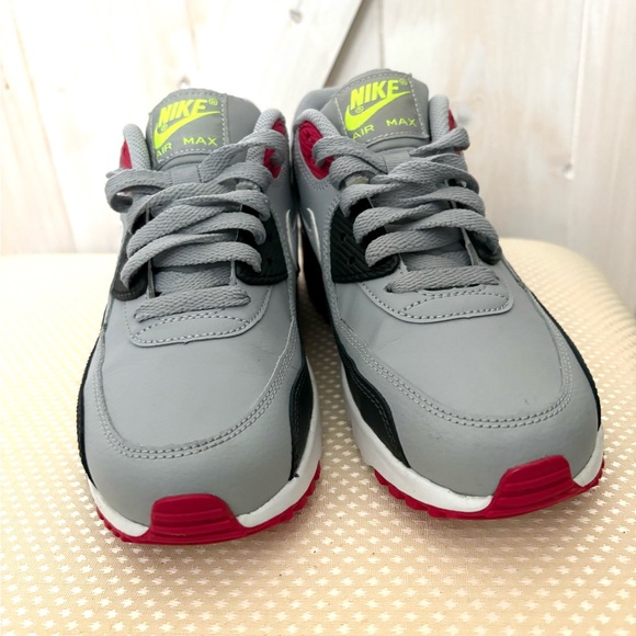 Nike Air Max 90 Kids Sneakers - Gray and Red - Picture 2 of 8